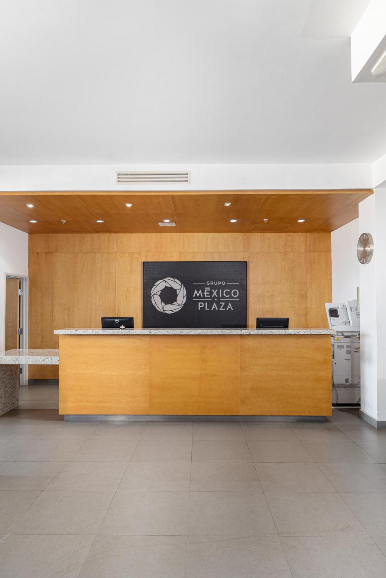 Hotel Mexico Plaza Silao Aeropuerto Экстерьер фото