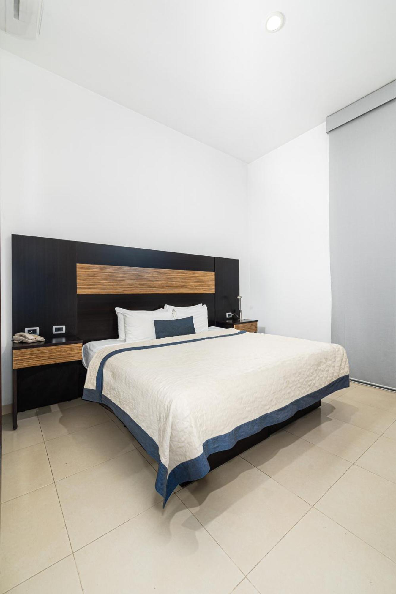 Hotel Mexico Plaza Silao Aeropuerto Экстерьер фото