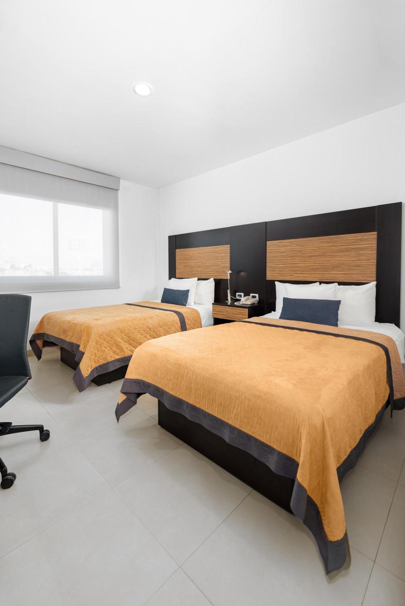Hotel Mexico Plaza Silao Aeropuerto Экстерьер фото